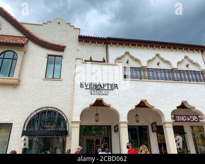 Orlando, FL/USA- 6/13/20: Das Äußere eines Jewlry Co & Accessories Stores von Everafter in einem Outdoor-Einkaufszentrum in Orlando, Florida. Stockfoto