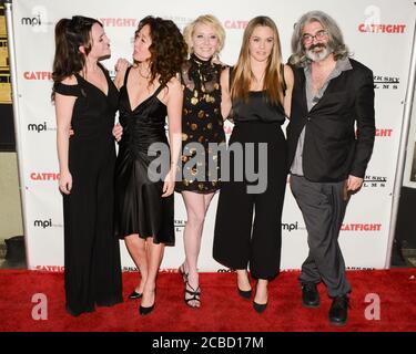 2. März 2017, Hollywood, Kalifornien, USA: Sandra Oh, Anne Heche, Alicia Silverstone und Onur Tukel besuchen die Premiere von 'Catfight'' von Dark Sky Films bei Cinefamily. (Bild: © Billy Bennight/ZUMA Wire) Stockfoto