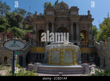 Neptun-Brunnen auf der Terrasse des Santa Lucia-Hügels in Santiago, Chile Stockfoto