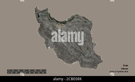 Entsättigte Form des Iran mit seiner Hauptstadt, Hauptregionalteilung und dem abgetrennten Teheran-Gebiet. Beschriftungen. Satellitenbilder. 3D-Rendering Stockfoto