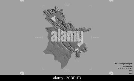 Gebiet von As-Sulaymaniyah, Provinz Irak, isoliert auf einem soliden Hintergrund in einer georeferenzierten Begrenzungsbox. Beschriftungen. Höhenkarte mit zwei Ebenen. 3D-Rendering Stockfoto