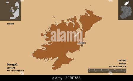 Form von Donegal, Grafschaft Irland, und seine Hauptstadt. Entfernungsskala, Vorschauen und Beschriftungen. Komposition von gemusterten Texturen. 3D-Rendering Stockfoto