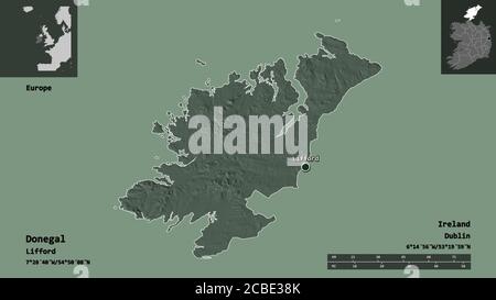 Form von Donegal, Grafschaft Irland, und seine Hauptstadt. Entfernungsskala, Vorschauen und Beschriftungen. Farbige Höhenkarte. 3D-Rendering Stockfoto