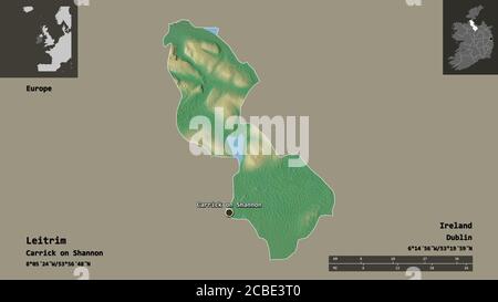 Form von Leitrim, Grafschaft Irland, und seine Hauptstadt. Entfernungsskala, Vorschauen und Beschriftungen. Topografische Reliefkarte. 3D-Rendering Stockfoto