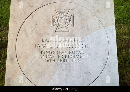 Marmorsockel für Lanze Korporal james hewitson victoria Kreuz Gewinner Im ersten Weltkrieg besitzen Könige königliche lancaster Regiment april 1918. Und Stockfoto