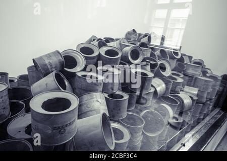 Zyklon B-Dosen in Auschwitz Museum Stockfoto