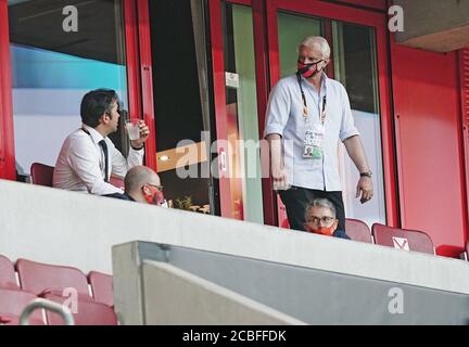 Stadt Düsseldorf, Deutschland. August 2020. Rudi Voeller (Geschäftsführer Sport, Leverkusen, r.) Sport: Fußball: EL, Europa League, Saison 19/20, Viertelfinale, 08/10/2020 Inter Mailand - Bayer 04 Leverkusen Credit: Thorsten Wagner/Witters/POOL/via firoportphoto weltweite Nutzung/dpa/Alamy Live News Stockfoto