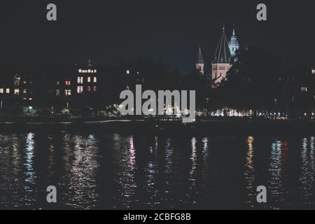 Blick auf den Mainzer Dom bei Nacht Stockfoto