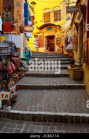 Geschäfte in der Altstadt von Chania auf der Insel Kreta, Griechenland. Stockfoto