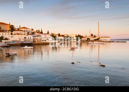 Blick auf den Hafen von Spetses, Griechenland. Stockfoto