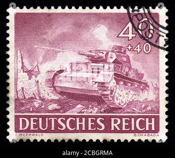 London, UK, 5. Februar 2011 - Jahrgang 1943 Deutschland abgesagt Briefmarke mit einem Stich einer deutschen Panzermarke des Dritten Reiches Stockfoto