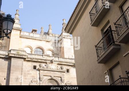 Architektur historische Gebäude in Granada Spanien Sommerabend Stockfoto