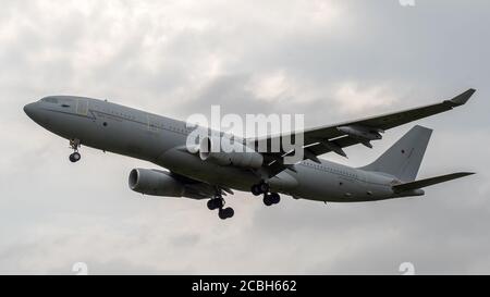 ZZ331 Royal Air Force Airbus Voyager KC3 nähert sich RAF Brize Norton an. Donnerstag, 13. August 2020. (Kredit: Jon Hobley - MI News) Kredit: MI Nachrichten & Sport /Alamy Live Nachrichten Stockfoto