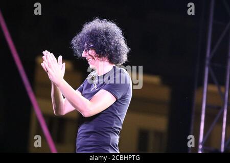 Neapel, Italien. August 2020. Giovanni Allevi im Konzert in Neapel für die Rezension mit dem Titel "Restate a Napoli. Il Teatro del Plebiscito“. (Foto: Salvatore Esposito/Pacific Press) Quelle: Pacific Press Media Production Corp./Alamy Live News Stockfoto