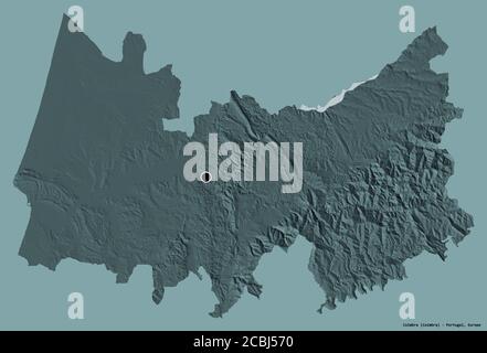 Form von Coimbra, Bezirk von Portugal, mit seiner Hauptstadt isoliert auf einem einfarbigen Hintergrund. Farbige Höhenkarte. 3D-Rendering Stockfoto