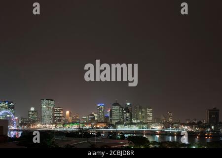 Nachtaufnahme der Skyline von Brisbane, Australien Stockfoto