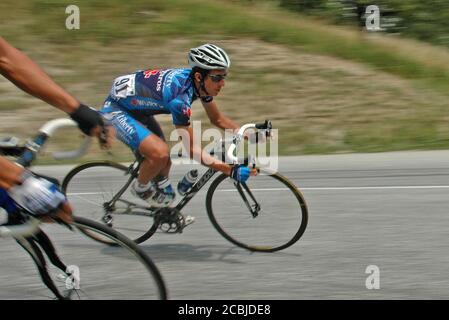 Roberto Heras, der spanische Rennradprofi, der 2005 an der Tour de France - Etappe 11: Courchevel - Briançon teilnimmt. Stockfoto