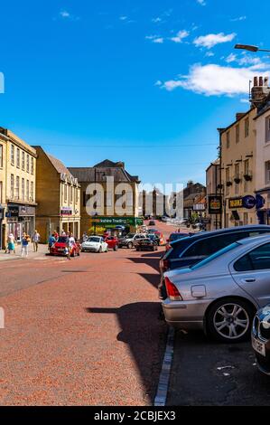 Straßenszene von Alnwick, Northumberland, Großbritannien Stockfoto