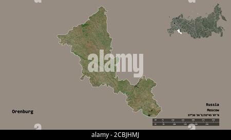 Form von Orenburg, Region von Russland, mit seiner Hauptstadt auf festem Hintergrund isoliert. Entfernungsskala, Regionenvorschau und Beschriftungen. Satellitenbilder. 3D r Stockfoto
