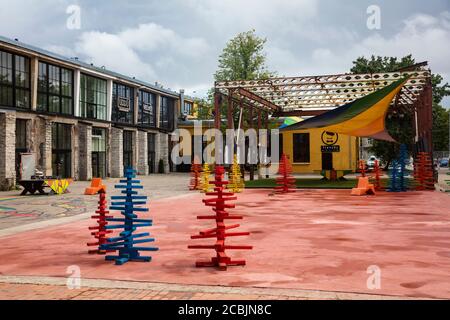 Telliskivi ist ein ehemaliger Industriekomplex und heute das kreative Zentrum Tallinns. Tallinn, Estland Stockfoto