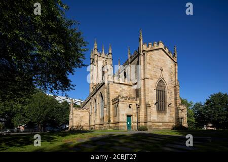 Ehemalige Kirche St. George's in der Stadt Sheffield, England. Es ist jetzt Teil der Universität von Sheffield und ist ein Hörsaal und Student housi Stockfoto