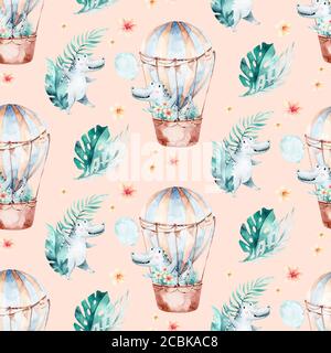 Niedliche Baby Tier und Luftballon nahtlose Muster, Bär Krokodil Illustration für Kinder Kleidung. Luftballons Woodland Aquarell von Hand gezeichnet boho Stockfoto