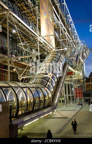 Rolltreppe, Museum Für Zeitgenössische Kunst, Centre Pompidou, Paris, Frankreich Stockfoto