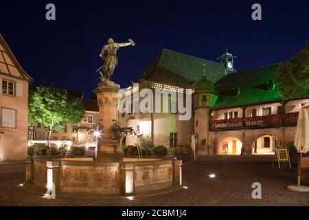 Statue, Colmar, Elsass, Frankreich. Elsässische Weinstraße Stockfoto