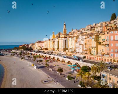 Blick auf die Altstadt von Menton, Provence-Alpes-Cote d'Azur, Frankreich. Stockfoto