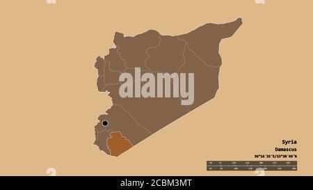 Entsättigte Form Syriens mit seiner Hauptstadt, der wichtigsten regionalen Teilung und der abgetrennten als Suwayda' Gebiet. Beschriftungen. Komposition von gemusterten Texturen. 3D Stockfoto