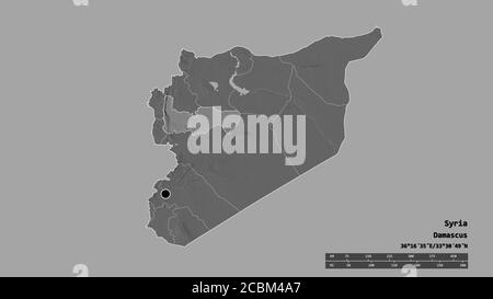 Entsättigte Form Syriens mit seiner Hauptstadt, der wichtigsten regionalen Teilung und dem abgetrennten Hamah-Gebiet. Beschriftungen. Höhenkarte mit zwei Ebenen. 3D-Rendering Stockfoto