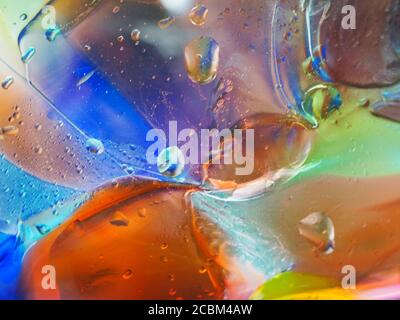 Makroaufnahme von geblasenem mehrfarbigem Glasmosaik Stockfoto