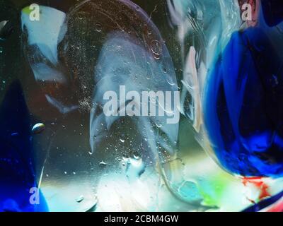 Makroaufnahme von geblasenem mehrfarbigem Glasmosaik Stockfoto