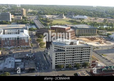 Austin, Texas Mai, 2006: Skyline von Austin, Texas Blick nach Süden von 6th und Colorado über Town Lake und den Warehouse District. ©Bob Daemmrich / Stockfoto