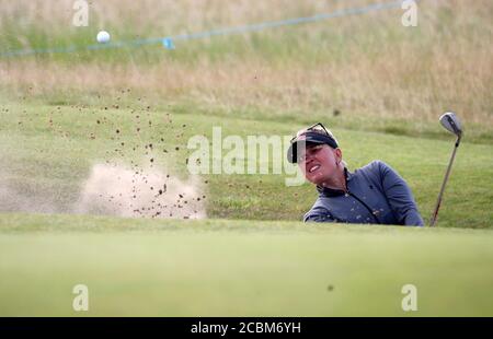 Dänemarks Nanna Koerstz Madsen in einem Bunker auf dem neunten Loch während des zweiten Tages der Aberdeen Standard Investments Ladies Scottish Open im Renaissance Club, North Berwick. Stockfoto