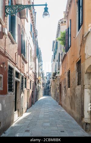 Leere Straßen in Venedig während der Coronavirus-Pandemie, Juni 2020, Venedig, Italien Stockfoto