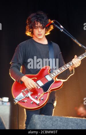 Peter Hayes im Black Rebel Motorcycle Club beim Reading Festival 2003, Reading, Berkshire, England, Großbritannien. Stockfoto