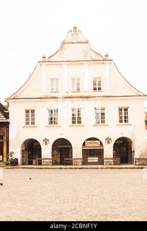 Kazimierz Dolny, Polen, 26. Oktober 2015: Stadtarchitektur Stockfoto