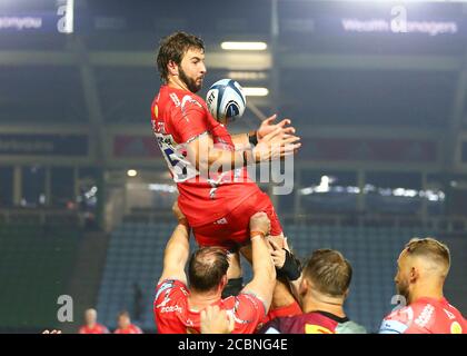 LONDON, ENGLAND - 14. AUGUST 2020 Lood De Jager of Sale Sharks beim Gallagher Premiership Match zwischen Harlekins und Sale Sharks in Twickenham Stoop, London. (Kredit: Jacques Feeney) Gutschrift: MI Nachrichten & Sport /Alamy Live Nachrichten Stockfoto