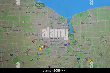 Flugverkehr über Rochester Aera (14. august 2020, UTC 20.54), im Internet mit Flightradar 24-Standort, während der Coronavirus-Pandemie Stockfoto