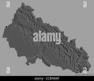 Form von Transkarpatien, Region der Ukraine, mit seiner Hauptstadt isoliert auf einem einfarbigen Hintergrund. Höhenkarte mit zwei Ebenen. 3D-Rendering Stockfoto