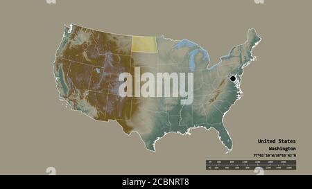 Entsättigte Form des Mainland USA mit seiner Hauptstadt, Hauptregionalabteilung und der abgetrennten North Dakota Bereich. Beschriftungen. Topografisches Relief m Stockfoto