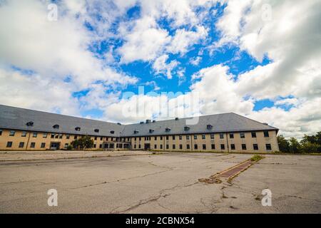 Ordensburg Vogelsang mit bewölktem Himmel Stockfoto