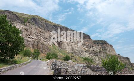 Vardzia, Georgien - Vardzia Höhle Kloster Komplex und alte Stadt. Eine berühmte historische Stätte in Vardzia, Samtskhe-Javakheti, Georgien. Stockfoto