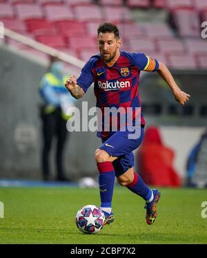 Lissabon, Lissabon, Portugal, 14. August 2020. Lionel Messi (Barca) im Viertelfinale der UEFA Champions League Finalturnier FC BAYERN MÜNCHEN - FC BARCELONA in der Saison 2019/2020, FCB, München, Barca © Peter Schatz / Alamy Live News / Pool - die UEFA-VORSCHRIFTEN VERBIETEN DIE VERWENDUNG VON FOTOS als BILDSEQUENZEN und/oder QUASI-VIDEO - Nationale und internationale Nachrichtenagenturen AUSSCHLIESSLICH zur redaktionellen Verwendung Stockfoto