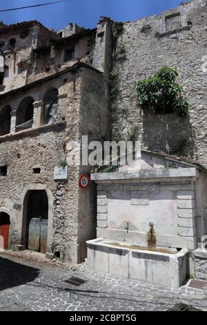 Pesche - Fontana del Centro storico Stockfoto