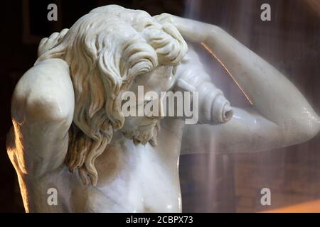 Es kann bis zu 3 Tage dauern, bis Ihre genehmigte Inhalte an anderer Stelle auf der Seite sichtbar werden. Stockfoto