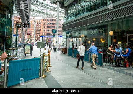 Cardinal Place - ein Einzelhandelsgeschäft und Bürogebäude in London, in der Nähe der Victoria Station und gegenüber der Westminster Cathedral Stockfoto