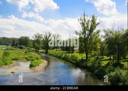 Ostravice Fluss, Komenskeho sady ( Komensky Gärten ), Ostrava, Tschechische Republik / Tschechien, Europa - schöne Natur des Parks im Zentrum der Stadt Stockfoto