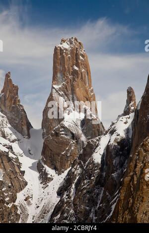 trango Türme und namenlose Türme sind hohe Felsen in Pakistan Landschaften von skardu, hunza Karakorum Bereich in gilgit baltistan, Stockfoto